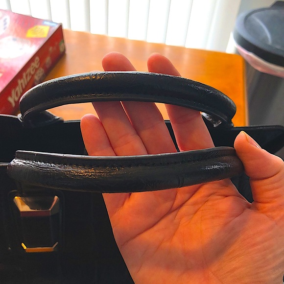 Sondra Roberts Squared handbag - Picture 3 of 12